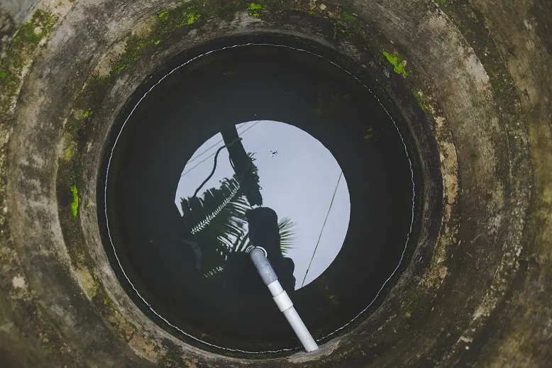 Cât de des trebuie vidanjată fosa septică? Ghidul complet